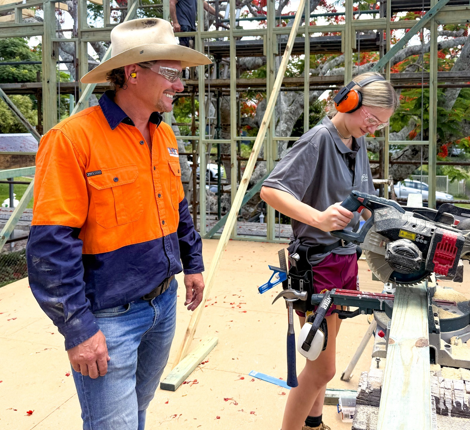 20251204_004758797_iOS-1